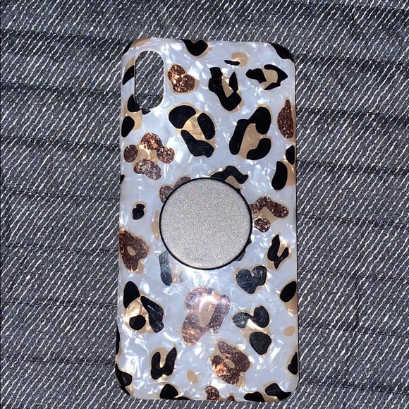 iPhone XS Max case with pop socket - Picture 1 of 1